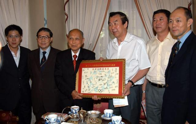 霍启刚郭晶晶媒人是赌王|霍启刚郭晶晶媒人是赌王，这是怎么回事？具体什么情况？终于真相了！原来是这样！