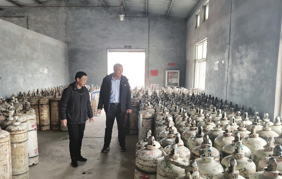 济南市举办“安全生产月”宣传咨询日活动