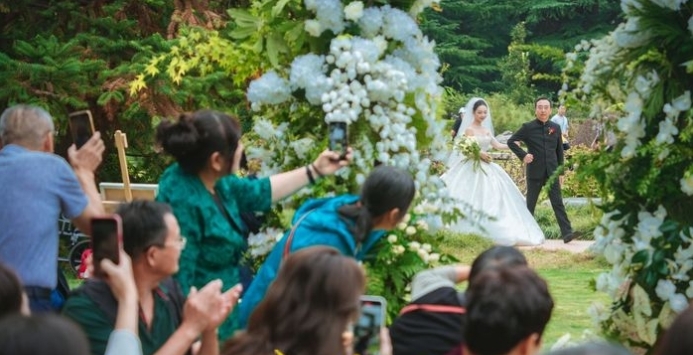 “嫁”期热！济南8天举办8600多场婚礼