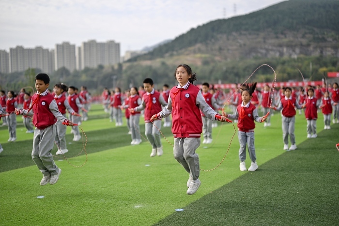 别眨眼！市中学子大片“上映”