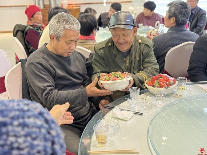 章丘区绣惠街道：“暖心家园”服务好，生日联谊暖人心