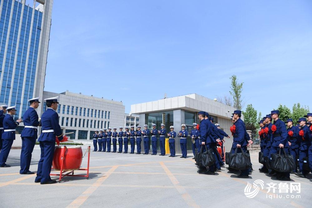 胸怀英雄志！山东首批新招录260名消防员入营集结