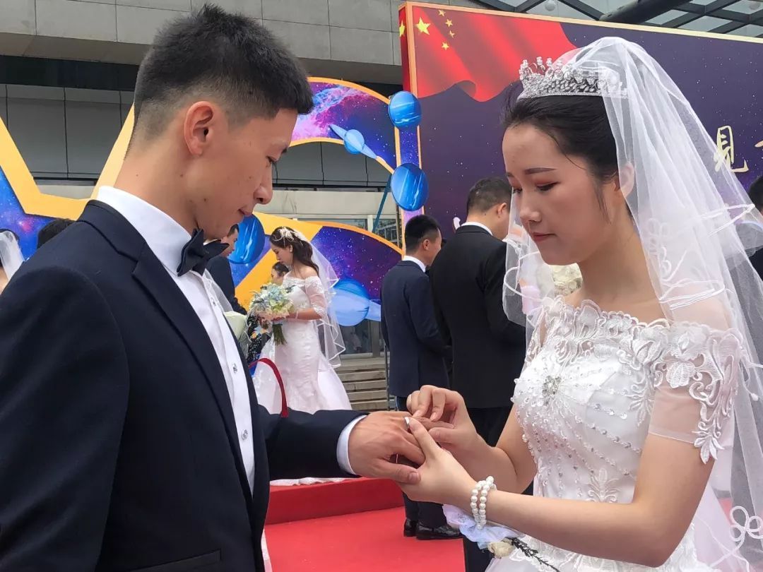 让祖国见证，这样的幸福超甜的！