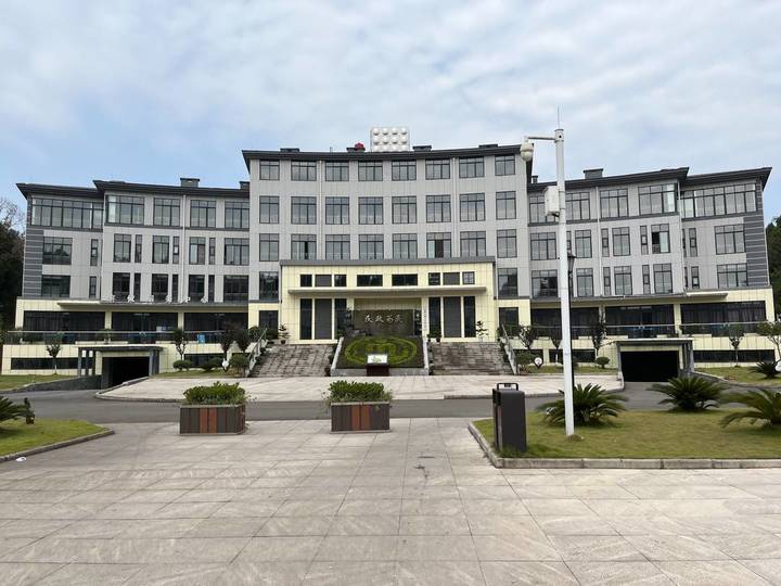 小伙因喝奶茶被卡喉身亡？家属：系心脏骤停，希望不要再炒作