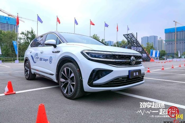 章丘2021金秋百脉泉酒业大型车展钜惠来袭！百万让利等你来拿！