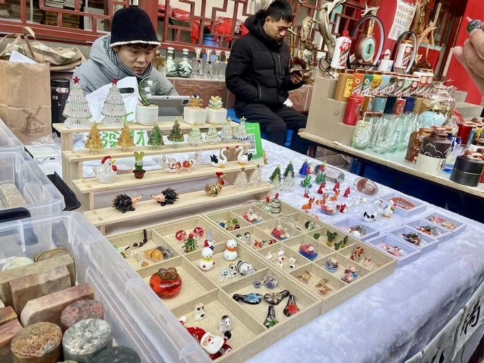 天气晴好，淘点“文化”