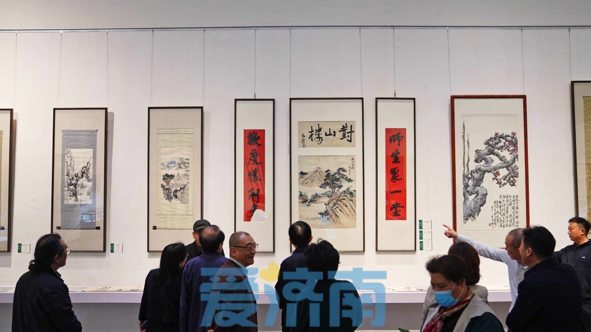 一场画展读懂“半部”山东美术史，“师道——刘曦林艺术承传谱系展”在济南举办