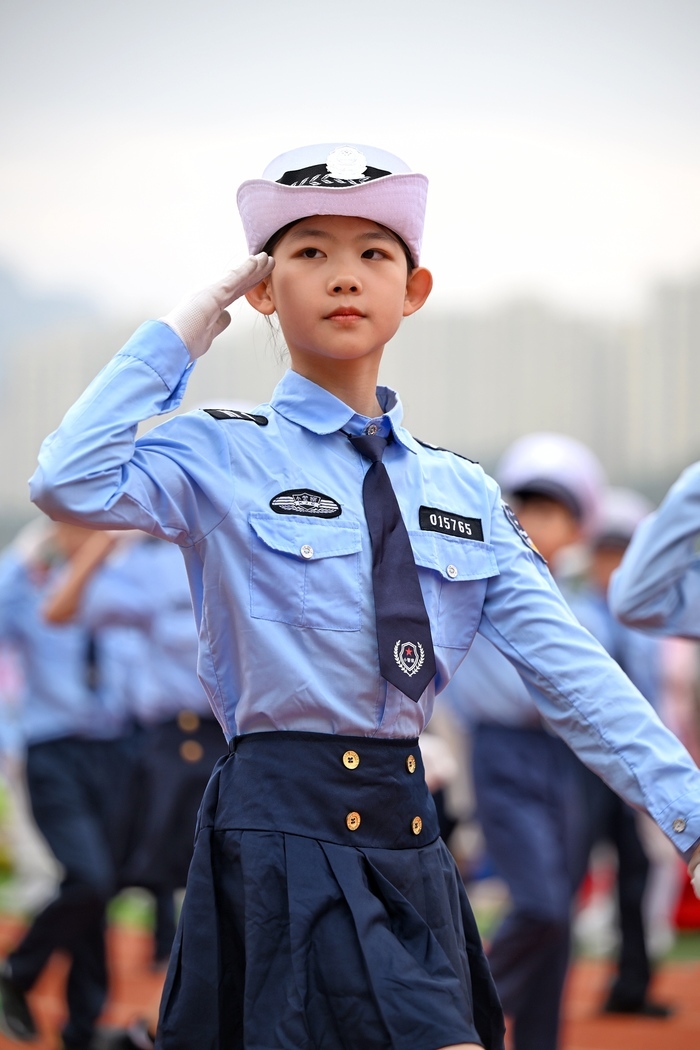 别眨眼！市中学子大片“上映”