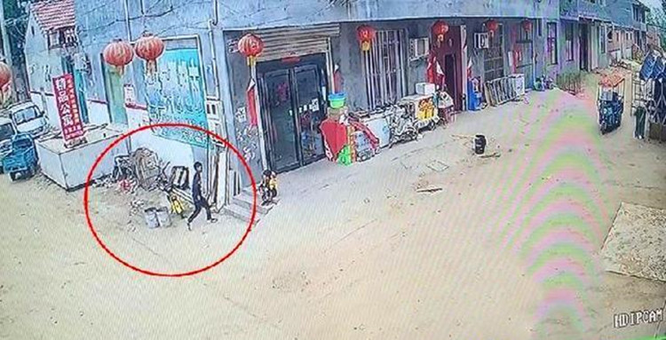 起底河南原阳4儿童被埋事件始末！儿童意外事故频发，家长需警惕再警惕