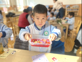 包水饺、作冰花......济南市中区福景幼儿园沉浸式体验过冬至