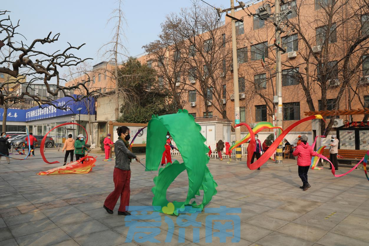 让“一刻钟便民生活圈”衔接家和城 “商量”调研组深入社区开展现场商量