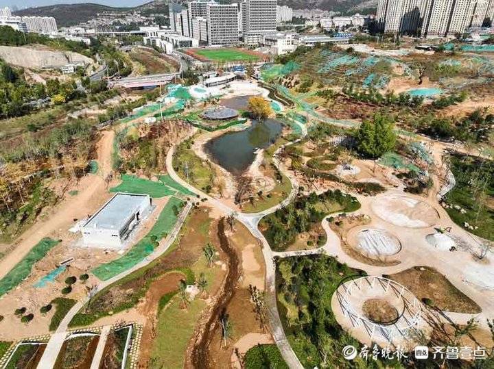 航拍建设中的济南兴隆公园，山水园林雏形已现