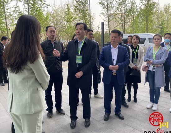 诗书画卷中探讨城市品质提升 市政协聚焦“城市美学与城市管理”开展现场商量