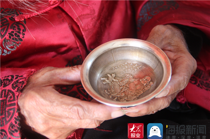 菏泽有个106岁的网红“神仙爷爷”：爱鸡蛋、红烧肉，每天喝点小酒…