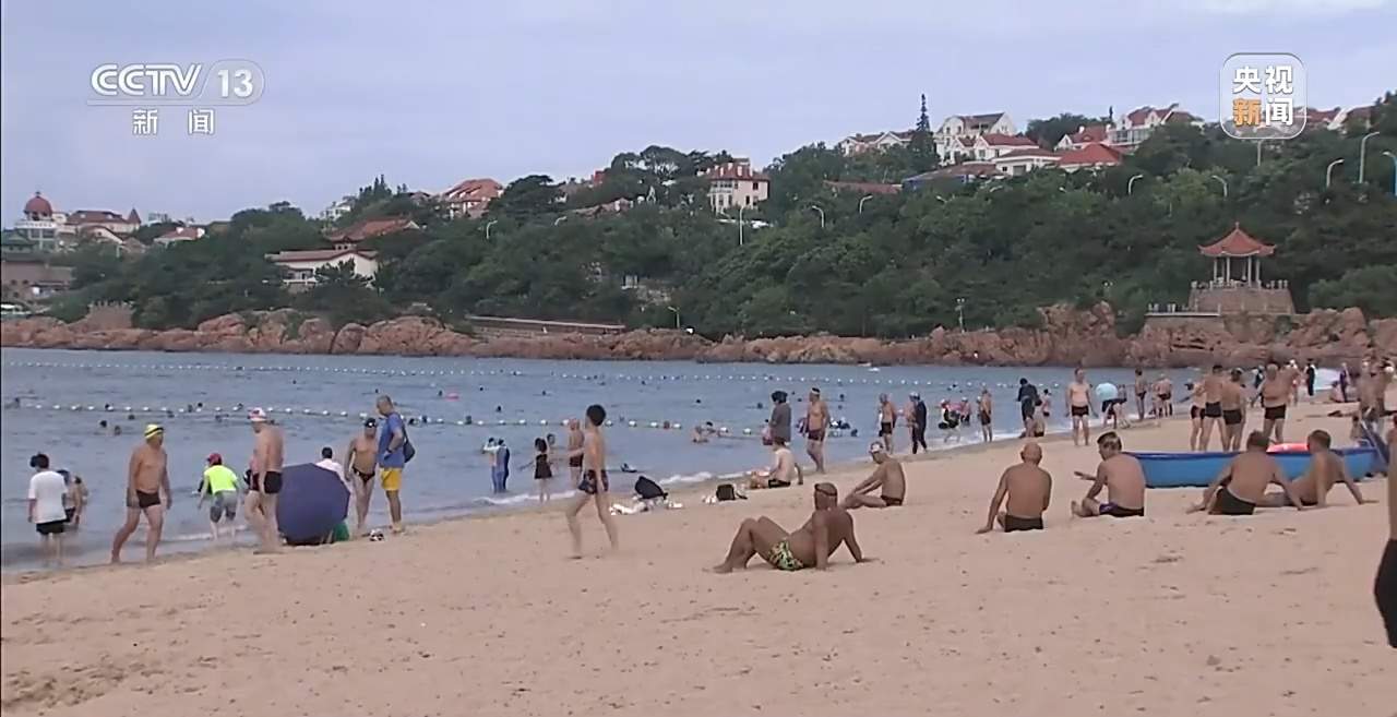 青岛“巧克力大爷”火了，关键时刻他们真能救人！