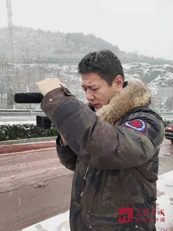 文明济南经得起大雪检阅 因为有人一直在行动