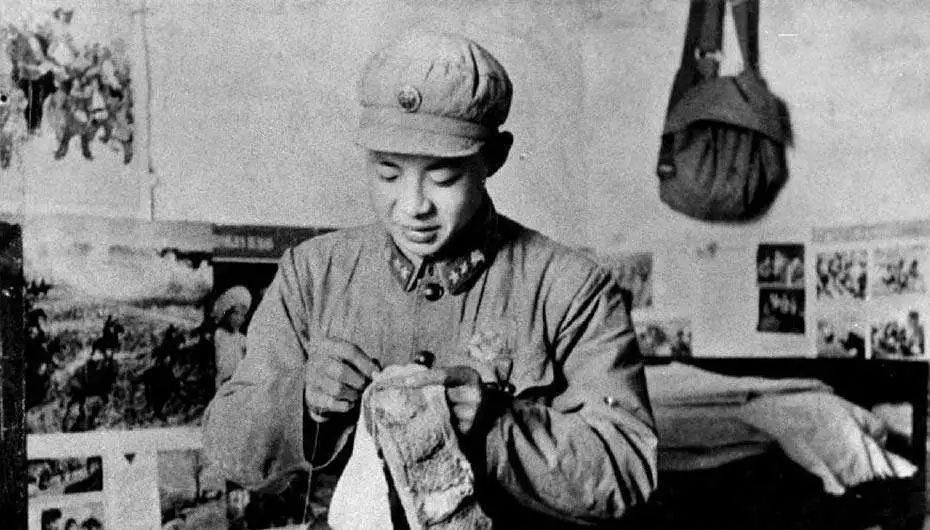 今天，谁是雷锋？