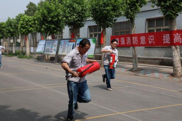 实景演练 实地整改 深入基层——济南市“安全生产月”走向深入