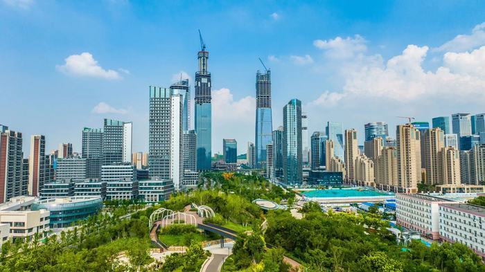 济南经济社会发展呈现良好势头 按下项目建设“快进键”，泉城大地激荡澎湃活力