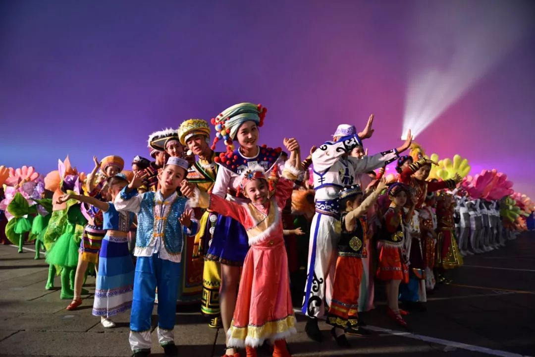 这些精选的国庆照片，值得我们永久收藏！