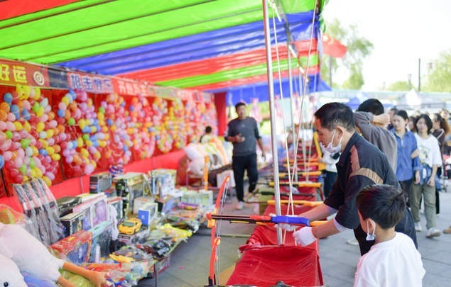 假期首日，华山春季消费季活动开启火爆模式