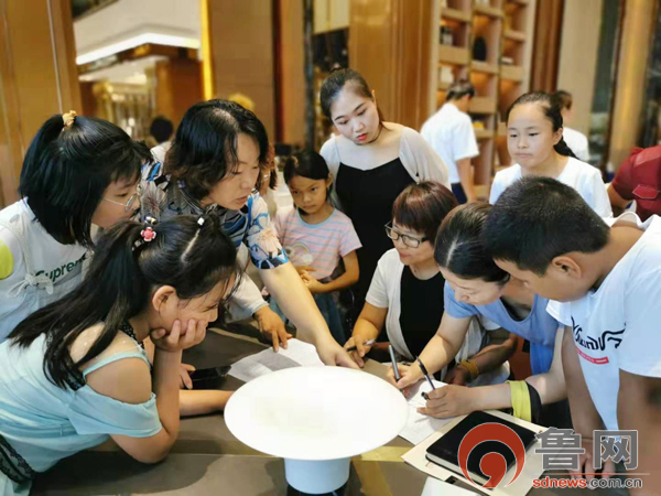 8月25日 2019山东少年马拉松阅读大赛总决赛选手齐聚济南展开“巅峰对决”