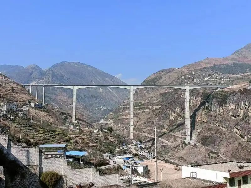 全球第一高刚构墩桥正式通车！