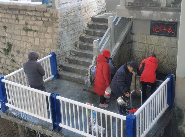 “迎仙泉”改造提升完成，重新对市民开放