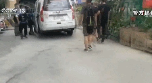 细思极恐！他们偷偷溜进医院诊室，真实目的是什么