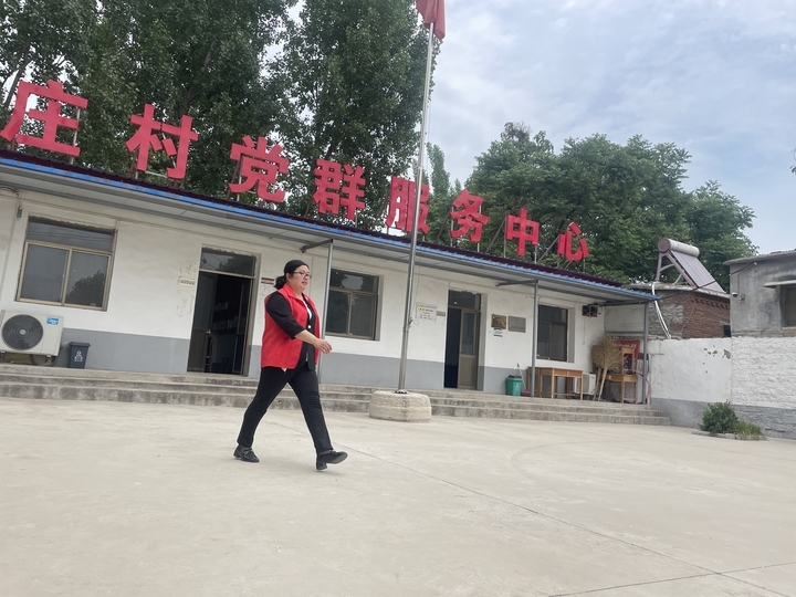 扎根家乡的年轻人 