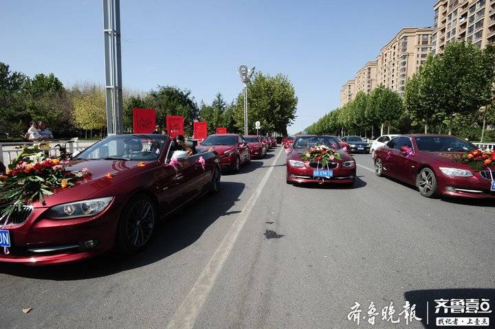 高密三胞胎同时结婚，十年前高考考出“连号分”！还期待同时生娃