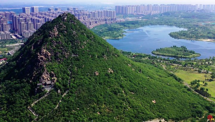 “兹山何峻秀 绿翠如芙蓉” 华山景区再现往日喧闹