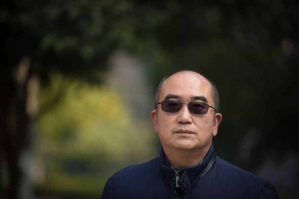 拼渐冻生命 与疫魔竞速——记疫情“风暴眼”中武汉金银潭医院院长张定宇