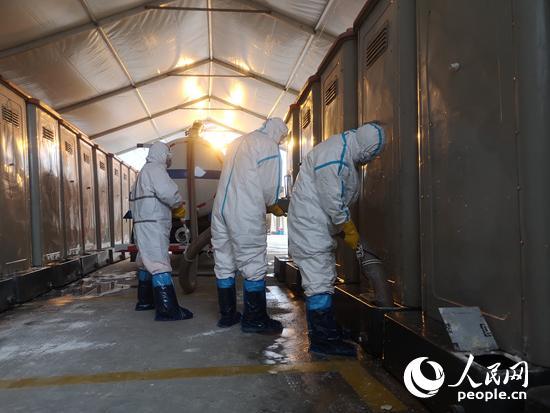 武汉日记：最“有味道”的方舱爷们儿休工了