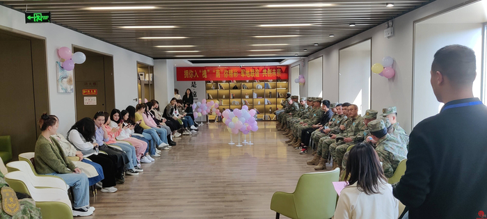 拥你入“槐““荫”你精彩   这场军地联谊会超甜！