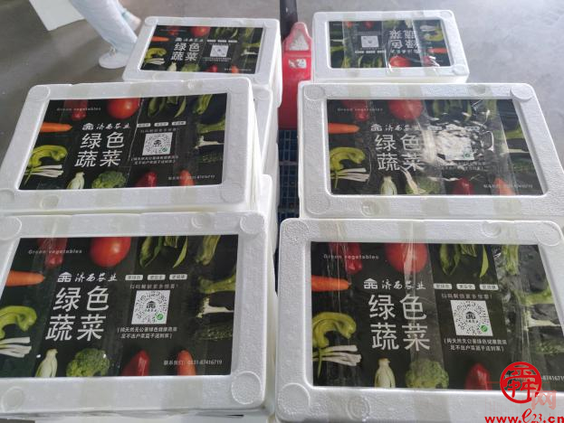“泉水人家”授权企业保障市民的“菜篮子”   济西每日供应数百吨新鲜蔬菜
