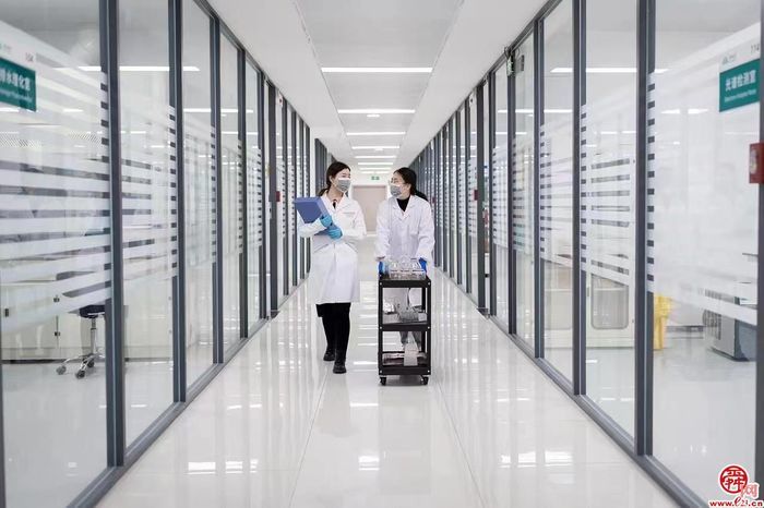 当好水质“医生”  守护供水安全 ——“高温来袭，济南水务投资集团有准备”系列报道三