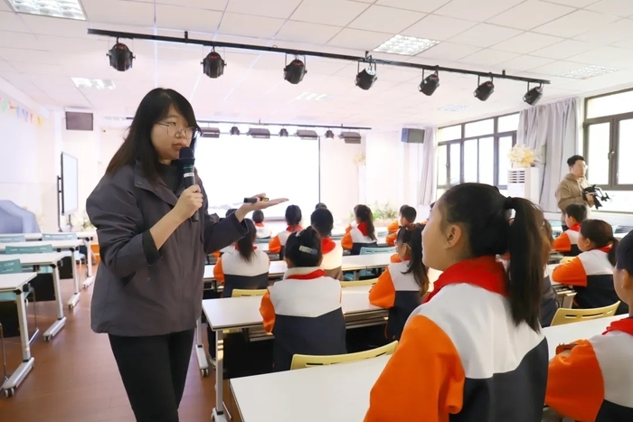 与心灵相约，与健康同行！槐荫区恒远小学开展心理健康“第一课”