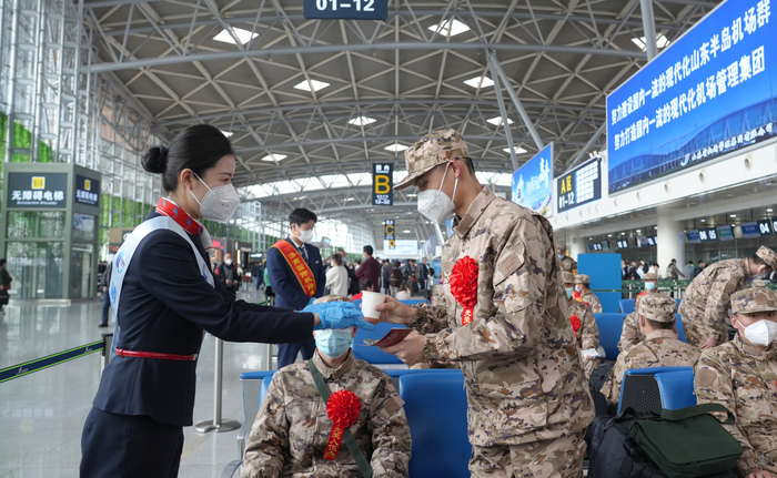 送兵入伍！济南国际机场保障入伍新兵踏上军旅征程
