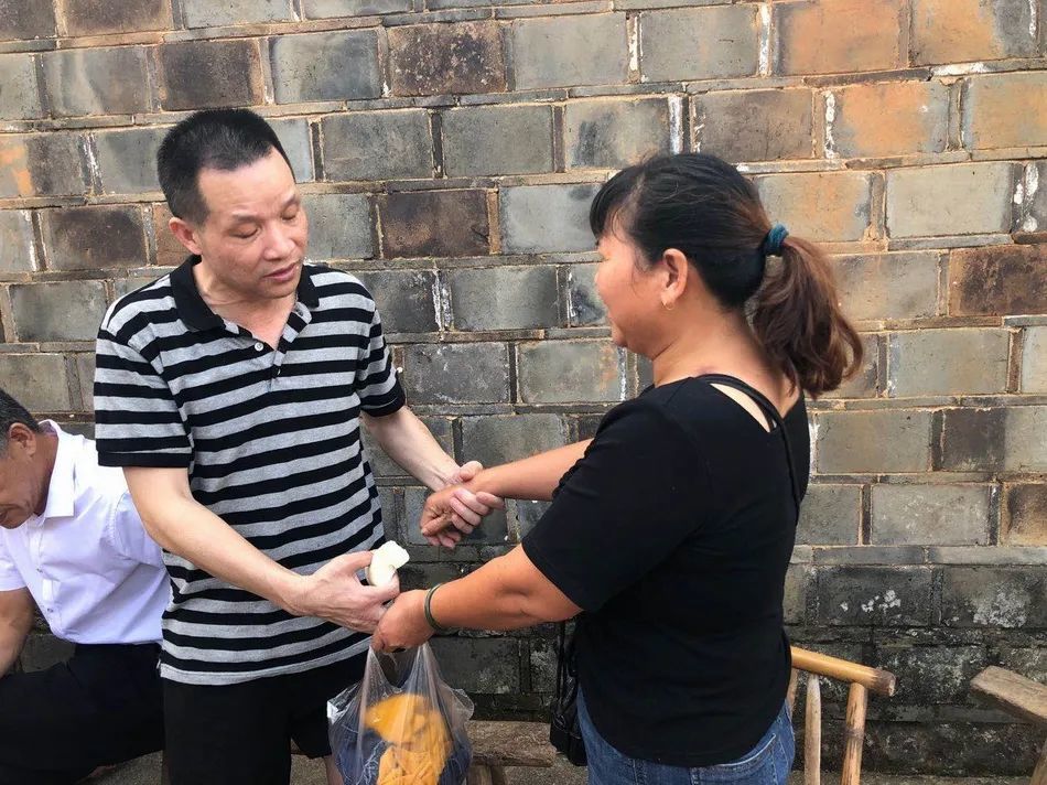 宋小女想把儿孙留在张玉环身边,律师称张玉环可申请约458万赔偿|张玉环说希望宋小女幸福 律师称张玉环可申请约458万赔偿