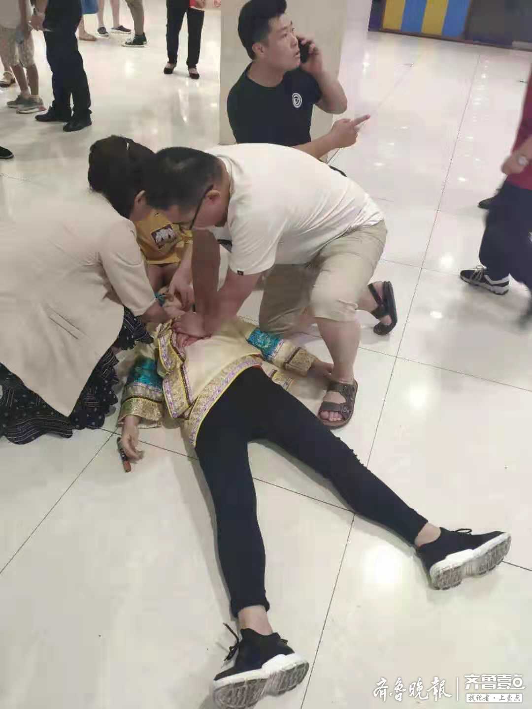 心脏停跳！聊城四名医护人员路遇晕厥患者上演生死接力