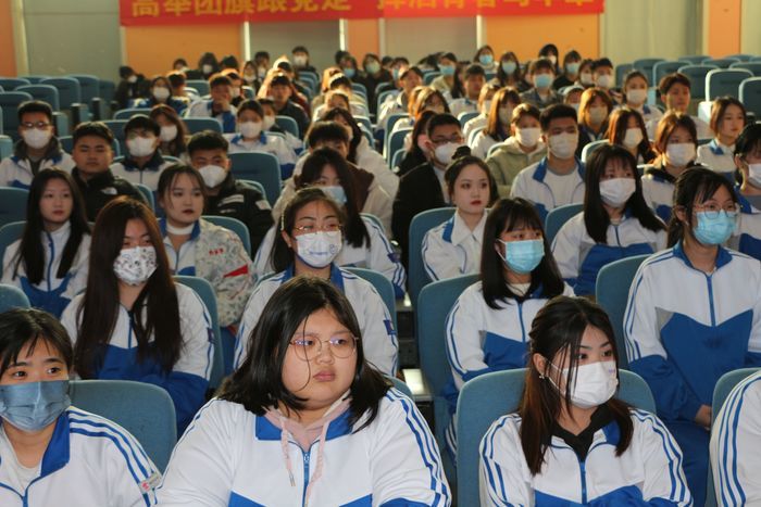 济南市技师学院交通管理学院在志愿服务中让雷锋精神落地生根