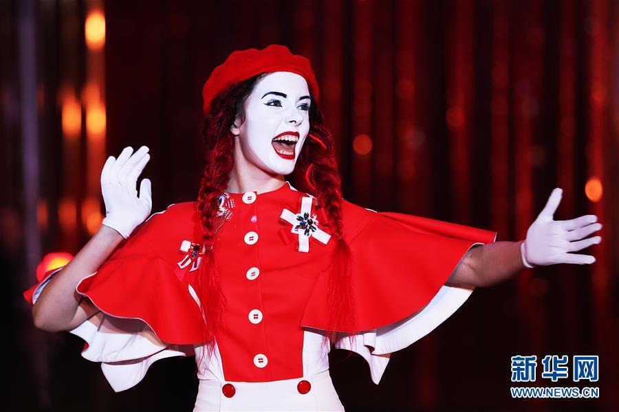 竞逐“金小丑”