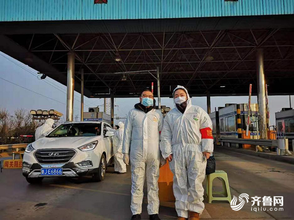 济南父女志愿者冲在抗疫一线：如果都不上，谁去和疫情抗击