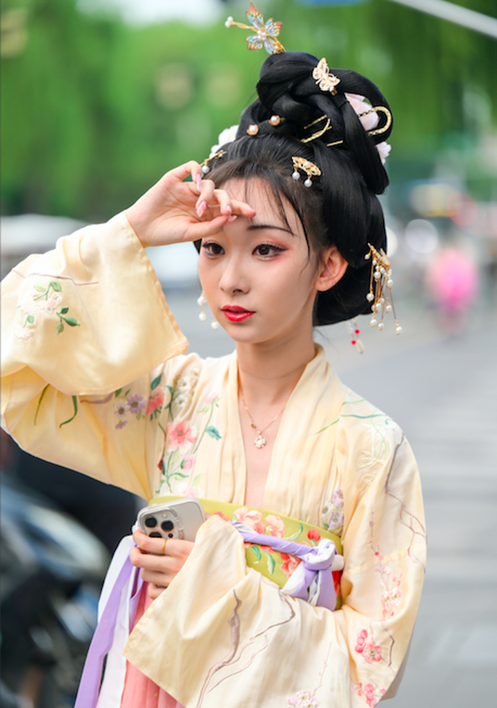 背诗、投壶、打擂台……半城烟火半城诗，“二安”文化热