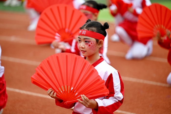 别眨眼！市中学子大片“上映”