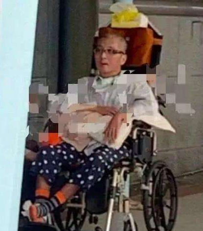 儿子发文引病危传言，袁惟仁工作人员否认：他不了解情况