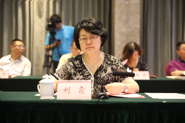 济南“政银合作”增至6家50余处网点     企业办理“身份证”像“网淘”