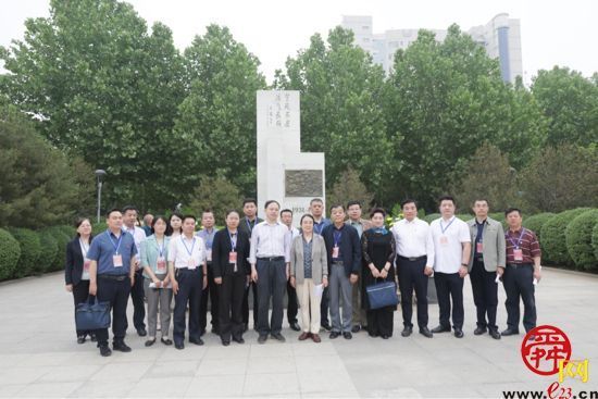 利用网络平台实现红色资源“云”参观 市政协围绕弘扬济南红色文化开展现场商量