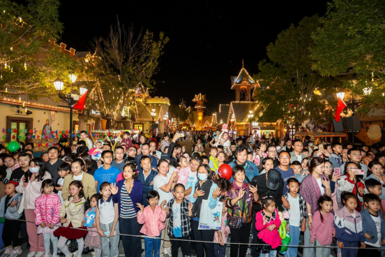 假期第5日：山东游客量、营收增160.2%和179.3%